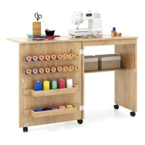 Mesa de costura plegable multifuncional compacta con estante, 2 bandejas, 18 pines, puerta y 5 ruedas, natural